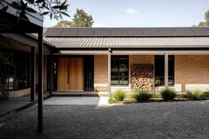 Το κτήριο όπου στεγάζεται  η παραθεριστική κατοικία