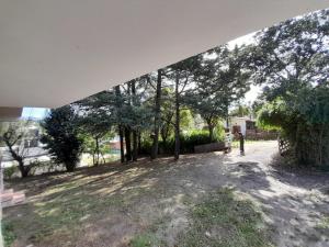 Κήπος έξω από το Casas Lotes y Sierras