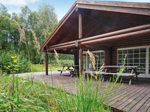 Κήπος έξω από το 12 person holiday home in Sæby-By Traum