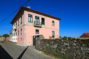 O edifício em que the country house se localiza
