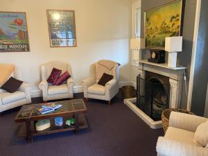 Χώρος καθιστικού στο The Rooster Restaurant and Jamison Guesthouse