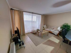 Istumisnurk majutusasutuses Depto Laguna Vista Algarrobo