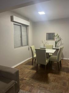 Μια τηλεόραση ή/και κέντρο ψυχαγωγίας στο Apartamento central