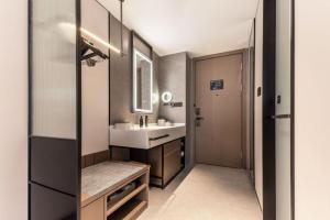 Ένα μπάνιο στο Atour Hotel Jiuquan Drum Tower