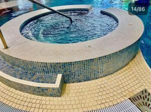 Afbeelding uit fotogalerij van Jungle lodge in Lymington +58 foto's