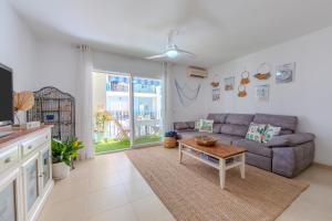 Μια τηλεόραση ή/και κέντρο ψυχαγωγίας στο Apartamento Zen Dreams Almerimar