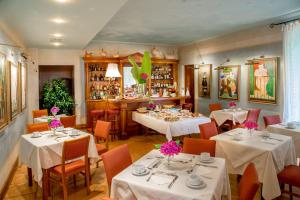 Un restaurant sau alt loc unde se poate mânca la Hotel Verdeborgo