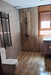 Ένα μπάνιο στο Casa Rural Villa Ribatejada +15 φωτογραφίες