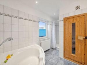 Ένα μπάνιο στο Ferienhaus Birkenlund +8 φωτογραφίες