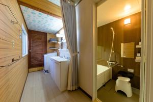 Ένα μπάνιο στο RAKUWA Bettei - Vacation STAY 16956v +46 φωτογραφίες