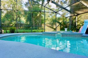 Πισίνα στο ή κοντά στο 5BR House - Pool - Hot Tub - 8 Min to Hannah Park