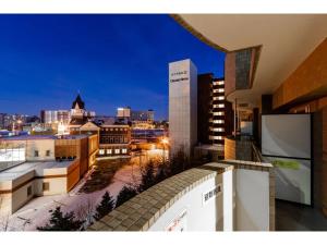 札幌市にあるSapporo Bios Kan 522 - Vacation STAY 10918の夜の街のスカイラインの眺め