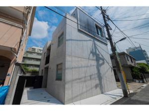 東京にあるbmj Hyakunincho - Vacation STAY 68273vの影のある建物