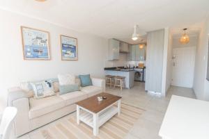 Kuchyň nebo kuchyňský kout v ubytování 6 On The Beach