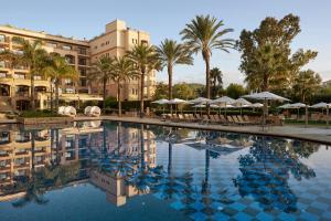 The swimming pool at or close to Insotel Fenicia Prestige Suites & Spa