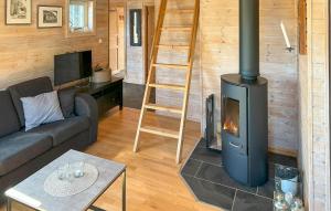 Posezení v ubytování 3 Bedroom Lovely Home In Åseral