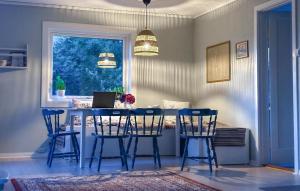 Φωτογραφία από το άλμπουμ του Three Bedroom Cozy Home In Flekkerøy σε Mebø
