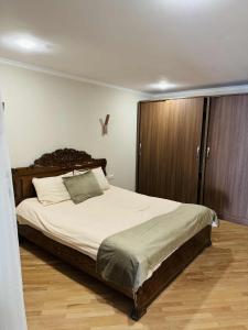 Imagen de la galería de Erik's Guest House, en Borjomi