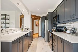 Η κουζίνα ή μικρή κουζίνα στο Tremblant Prestige - Equinoxe 150-1