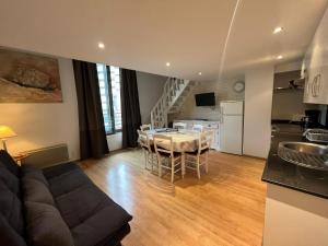 Η κουζίνα ή μικρή κουζίνα στο Immodelpas Velasquez +9 φωτογραφίες