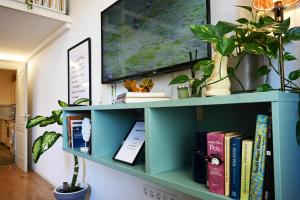 TV a/nebo společenská místnost v ubytování Brightside