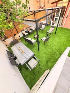 Κήπος έξω από το Lemon Tree Apartment