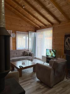 Afbeelding uit fotogalerij van Villa Renata in Orllan