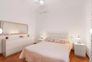 Ένα ή περισσότερα κρεβάτια σε δωμάτιο στο VILLA DURÁN ESTEBAN +18 φωτογραφίες