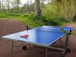 Afbeelding uit fotogalerij van Tiny balneo proche des plages du débarquement in Longraye +2 foto's