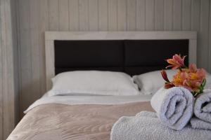 Gallery image of Under the Buknari Sun in K'obulet'i