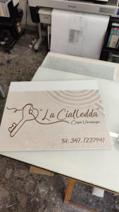 Leporano MarinaにあるLa Cialleddaのスプーンの絵が描かれた箱