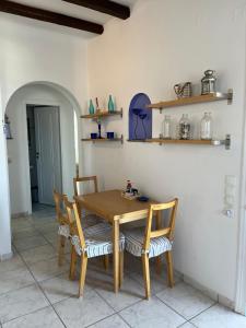 Fotografie z fotogalerie ubytování Tinos Seaview Cottage v destinaci Ayios Sostis