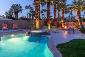 Swimmingpoolen hos eller tæt på R & R Rendezvous by ACME House Company + 52 billeder