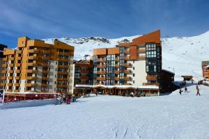 Résidence Zenith - DEPART ET RETOUR SKIS AUX PIEDS EXPOSE SUD STUDIO POUR 3 PERSONNES MAE-7767 зимой
