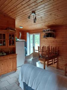 Η κουζίνα ή μικρή κουζίνα στο chalet