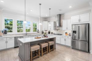 Η κουζίνα ή μικρή κουζίνα στο Elevate 30A! Golf Cart, Bikes & Resort Pool!