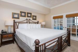 Postel nebo postele na pokoji v ubytování Phoenix West 807 condo + 41 fotografií