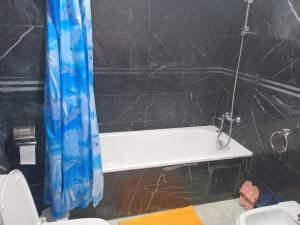 Vannituba majutusasutuses Appartement Tanger Boulevard Centre Ville +13 fotot