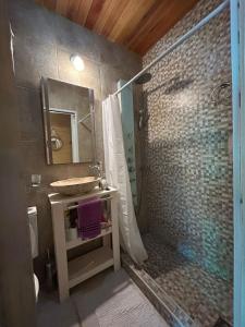 Ένα μπάνιο στο Casa en las sierras de Cordoba +18 φωτογραφίες
