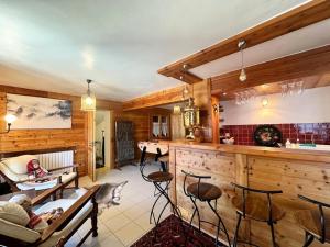 O bucătărie sau chicinetă la Chalet Berlioz - CHALET BERLIOZ MAE-3341