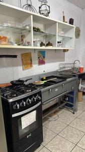 Η κουζίνα ή μικρή κουζίνα στο Camping camping