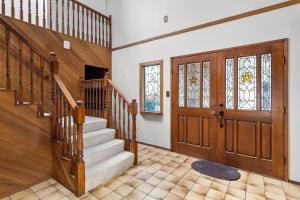 Φωτογραφία από το άλμπουμ του Master bedroom with spacious bathroom σε Delta