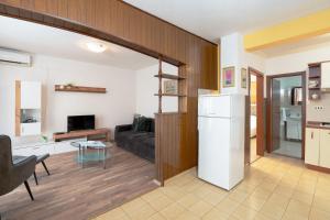 Μια τηλεόραση ή/και κέντρο ψυχαγωγίας στο Apartments Sanja