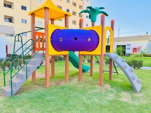 un parco giochi con scivolo di Apê ideal para Você, com Academia e Piscina a Cuiabá