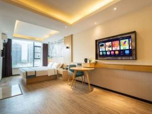 TV/trung tâm giải trí tại City Comfort Inn Yulin Yudong