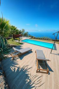 Kolam renang di atau dekat dengan Villa El Topo -Piscina privada - Private pool - by Rural La Palma