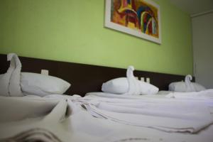 Cama ou camas em um quarto em Hotel Des Basques