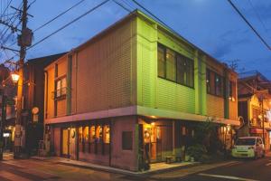 Bygningen som feriehuset ligger i