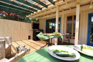 Телевизор и/или развлекательный центр в Kogen no Kashi Besso Kurumi Terrace - Vacation STAY 56123v