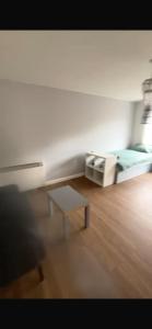 Χώρος καθιστικού στο Rayleigh 1 Bedroom Apartment with Parking